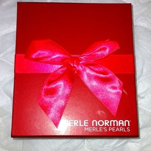 Merle Norman Gift Set